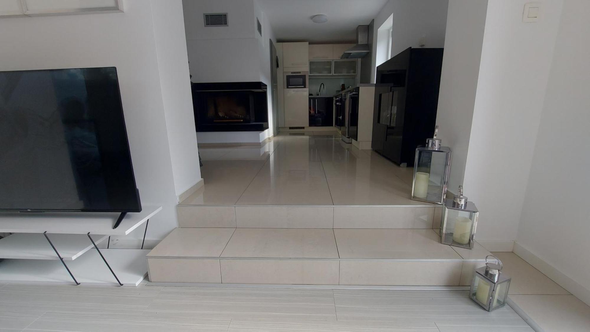Dom Na Cervenej Vezi Villa Banka Bagian luar foto