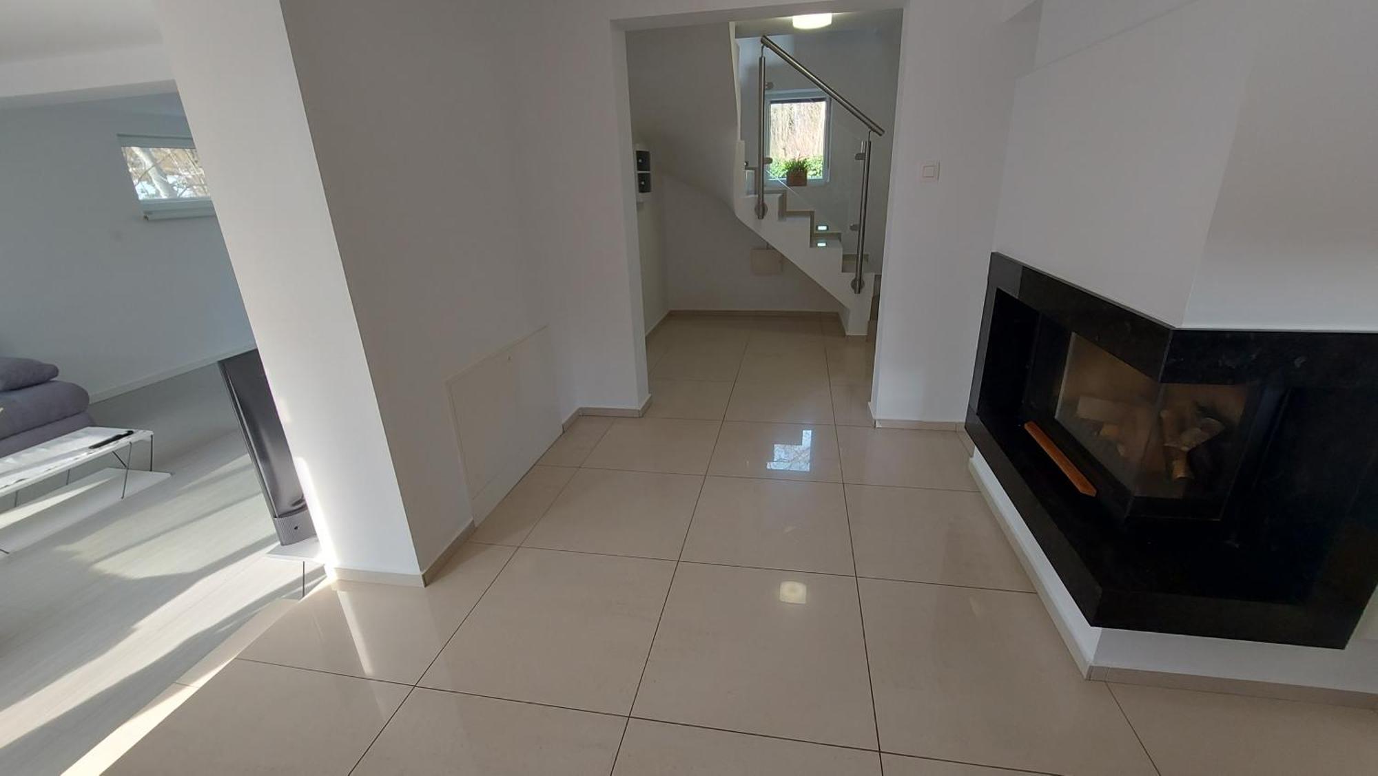 Dom Na Cervenej Vezi Villa Banka Bagian luar foto