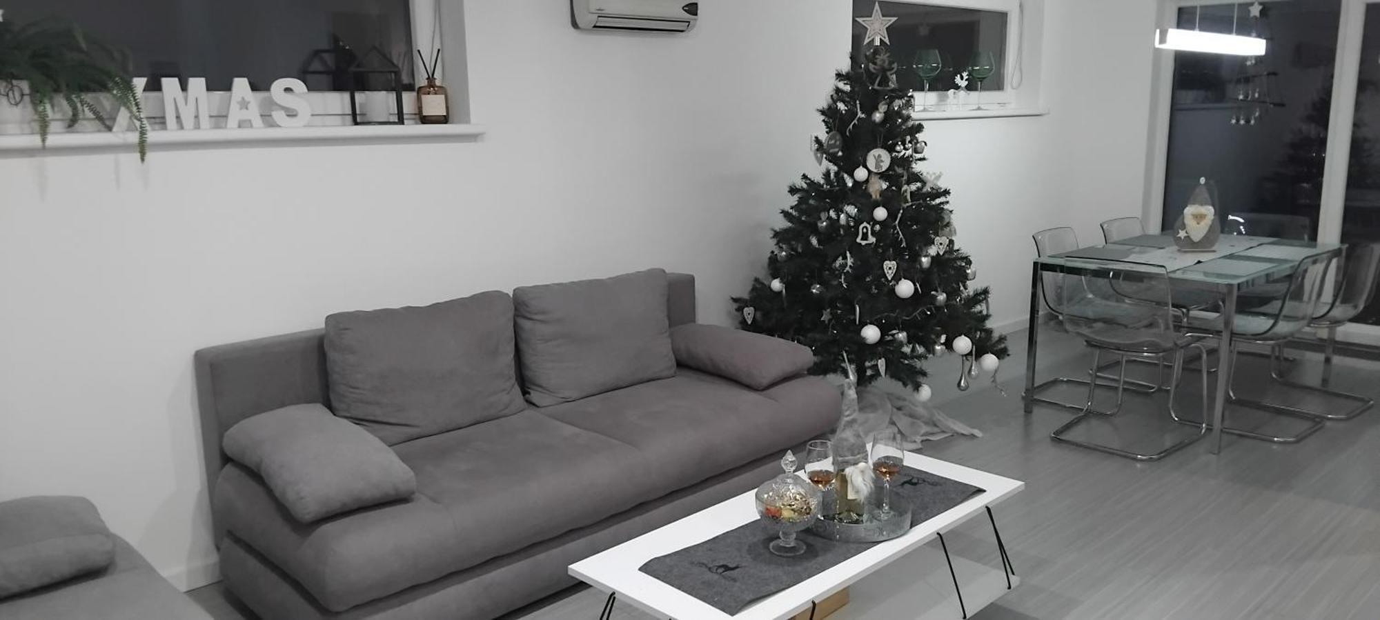 Dom Na Cervenej Vezi Villa Banka Bagian luar foto